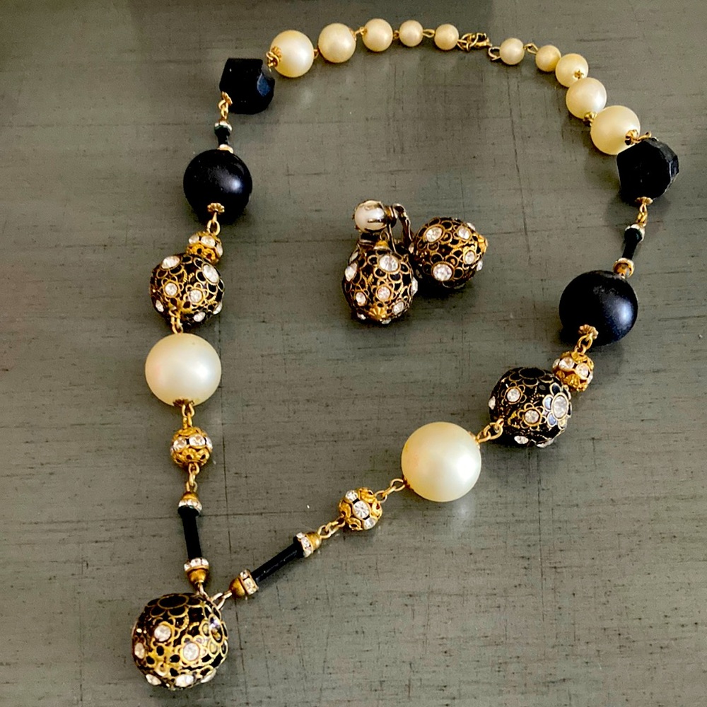 Elegant Black and Gold Beaded Necklace Set